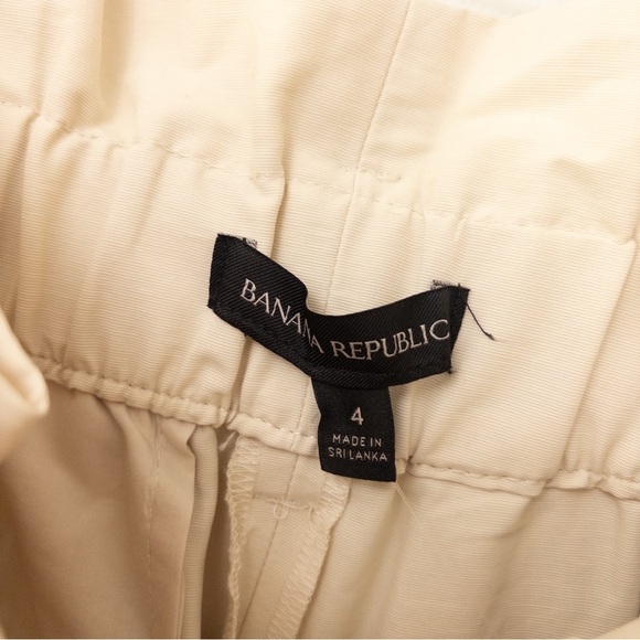 BANANA REPUBLIC Wide Leg Paperbag Pant
#813887 NWT Transition Cream 4 - Picture 5 of 12